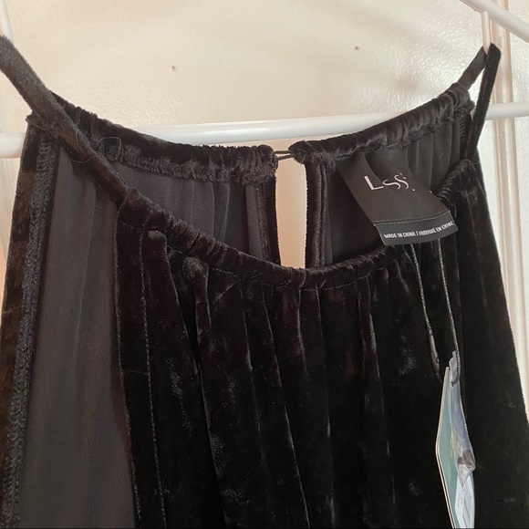 LYSSE Willa Black Crushed Velvet Halter Dress - L - Picture 11 of 13